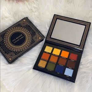 Ace Beauté eyeshadow palette